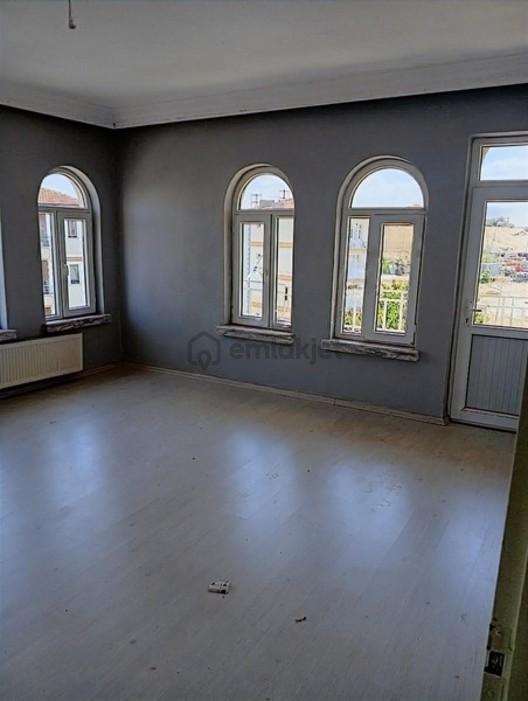 Köşe Başı Masrafsız Daire - 28