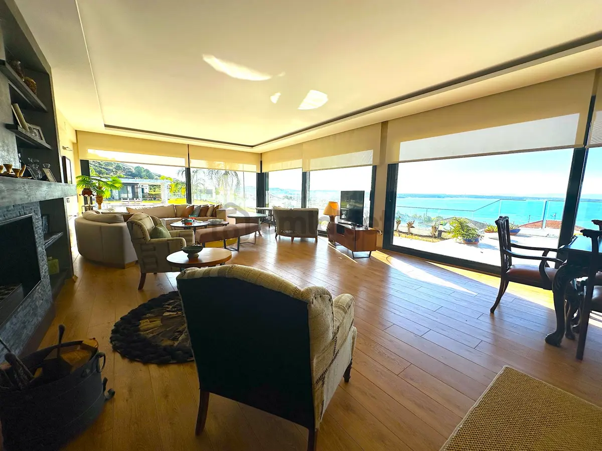 Çesme Çiftlikköy 1500 M2 Arazi Üzerinde Full Deniz Manzaralı Satılık Ultra Lüks Tripleks Malikane - 10