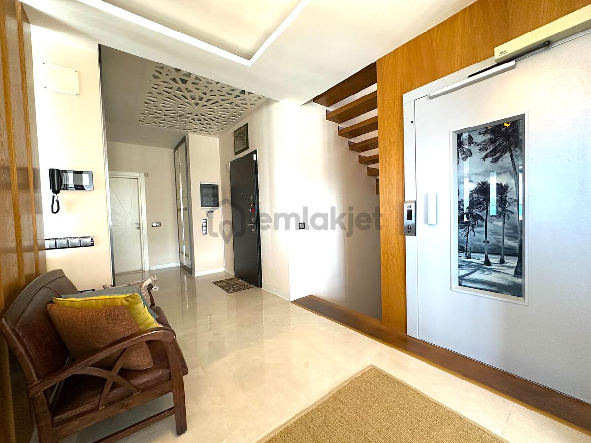 Çesme Çiftlikköy 1500 M2 Arazi Üzerinde Full Deniz Manzaralı Satılık Ultra Lüks Tripleks Malikane - 23