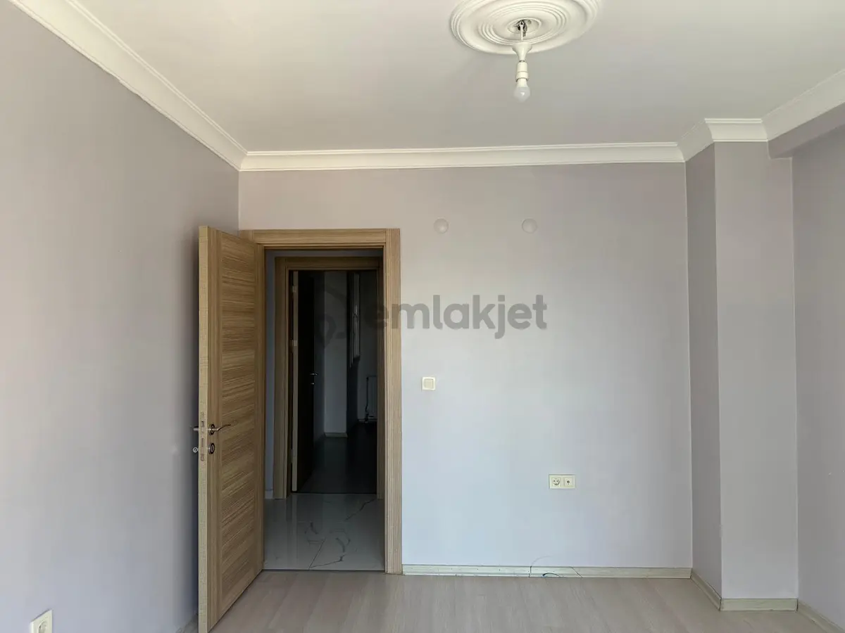 Menderes Mithat Paşa Mahallesinde Satılık 3+1 - 19