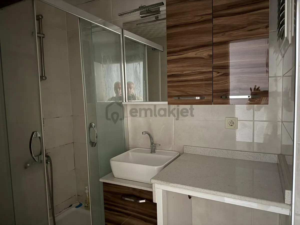 Menderes Mithat Paşa Mahallesinde Satılık 3+1 - 27
