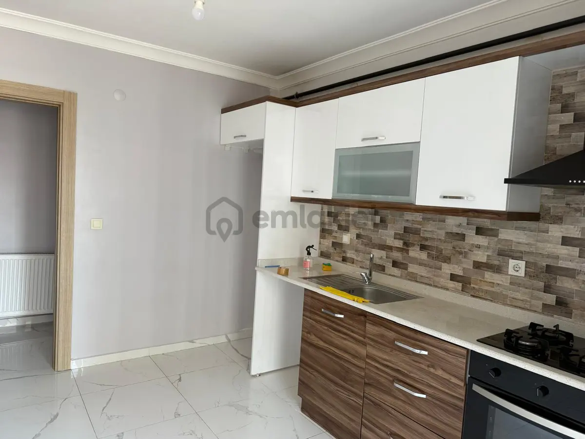 Menderes Mithat Paşa Mahallesinde Satılık 3+1 - 10