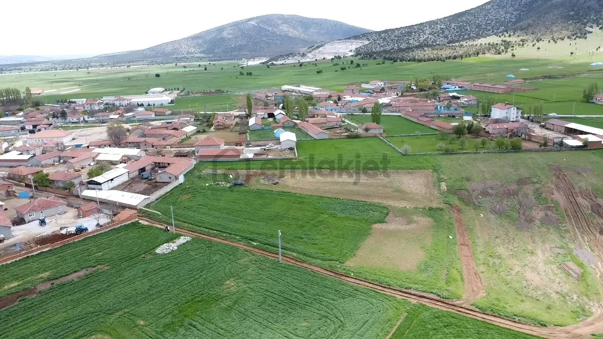 Kütahya Merkez Doğalar'da 938m2 İmarlı Arsa - 8
