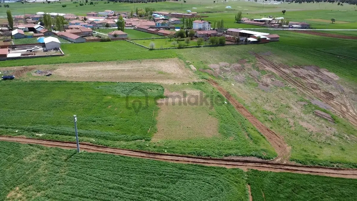 Kütahya Merkez Doğalar'da 938m2 İmarlı Arsa - 6