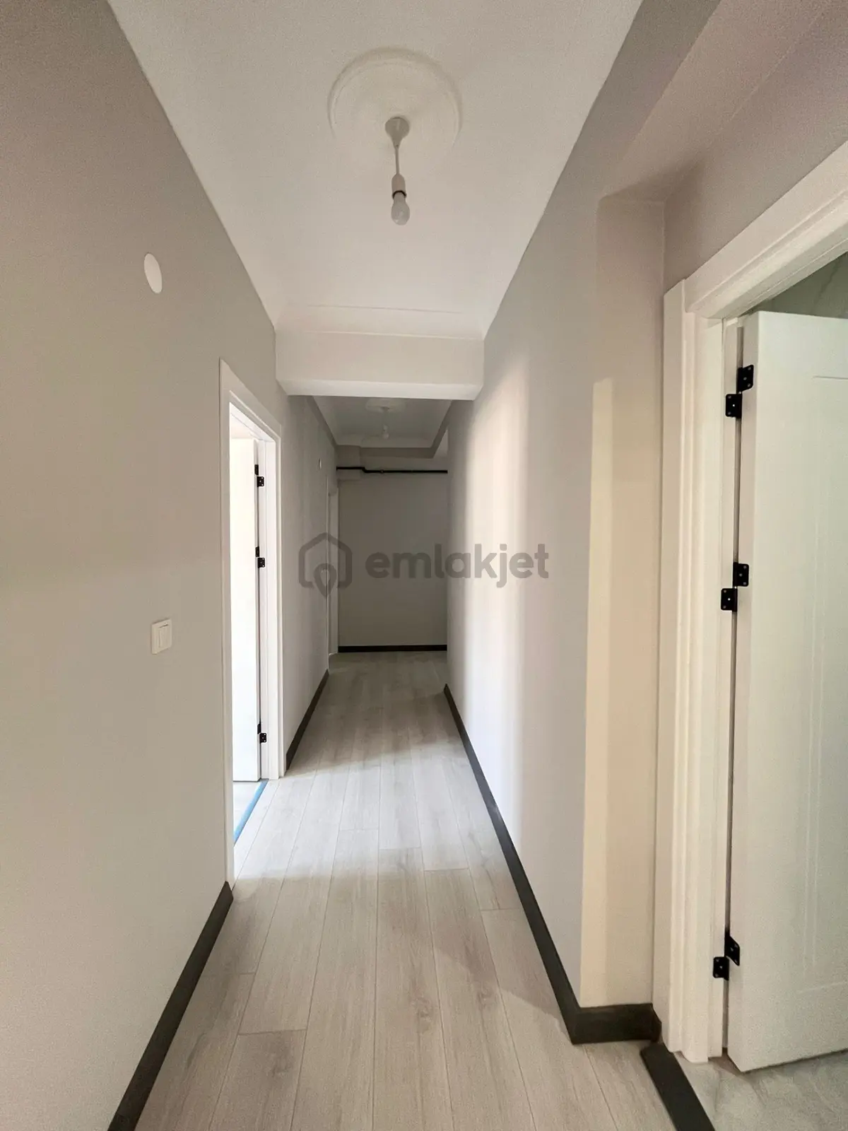 Hatip'te 2+1 Sıfır İskanlı Ara Kat Satılık Ebeveyn Banyolu Daire - 16