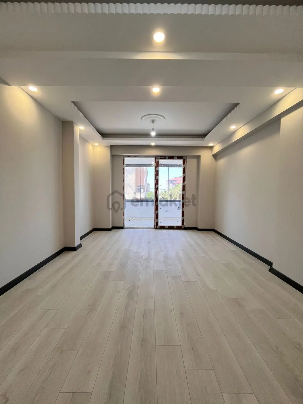 Hatip'te 2+1 Sıfır İskanlı Ara Kat Satılık Ebeveyn Banyolu Daire