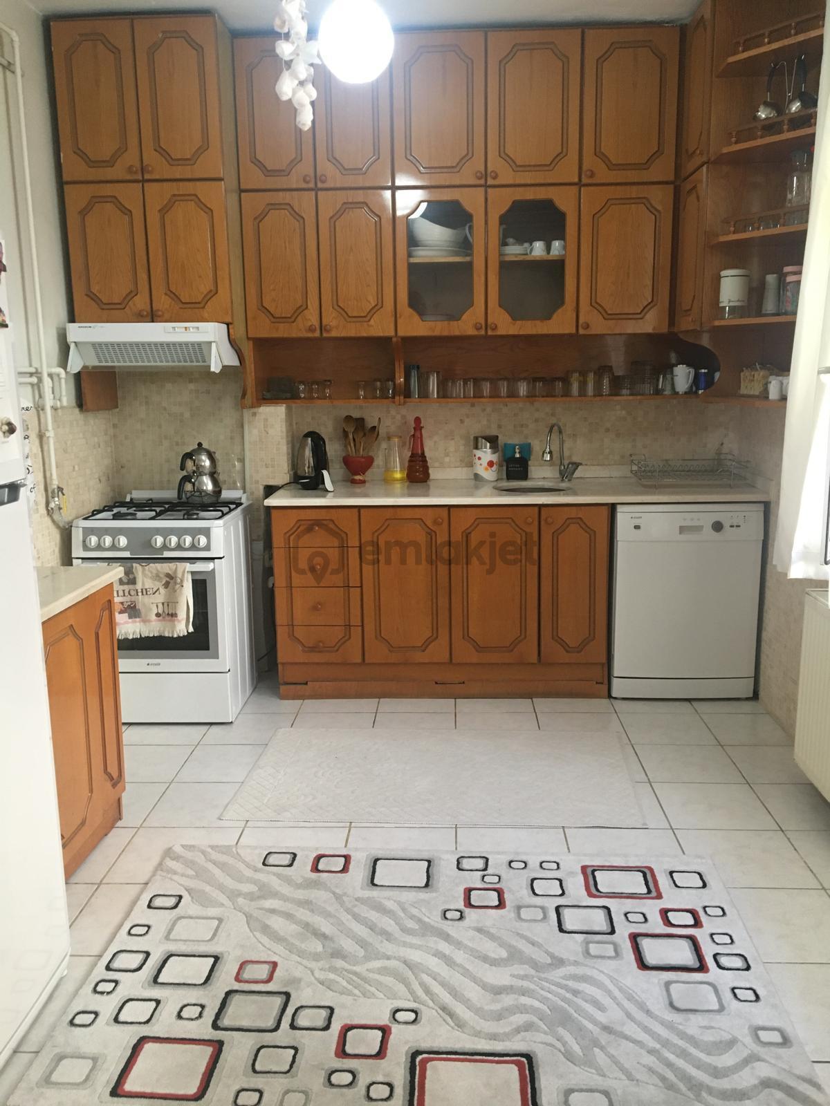 İhsaniye De Bakımlı 4+1 Arakat Daire - 12