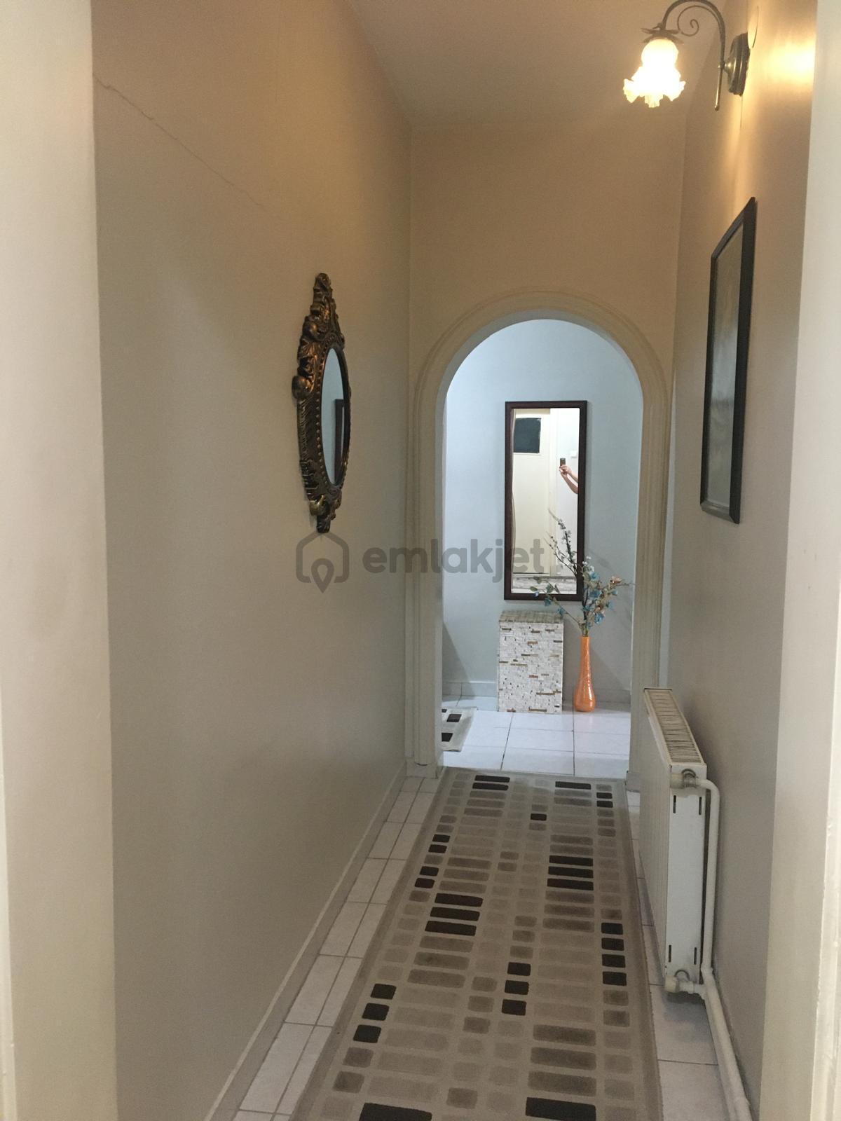 İhsaniye De Bakımlı 4+1 Arakat Daire - 2
