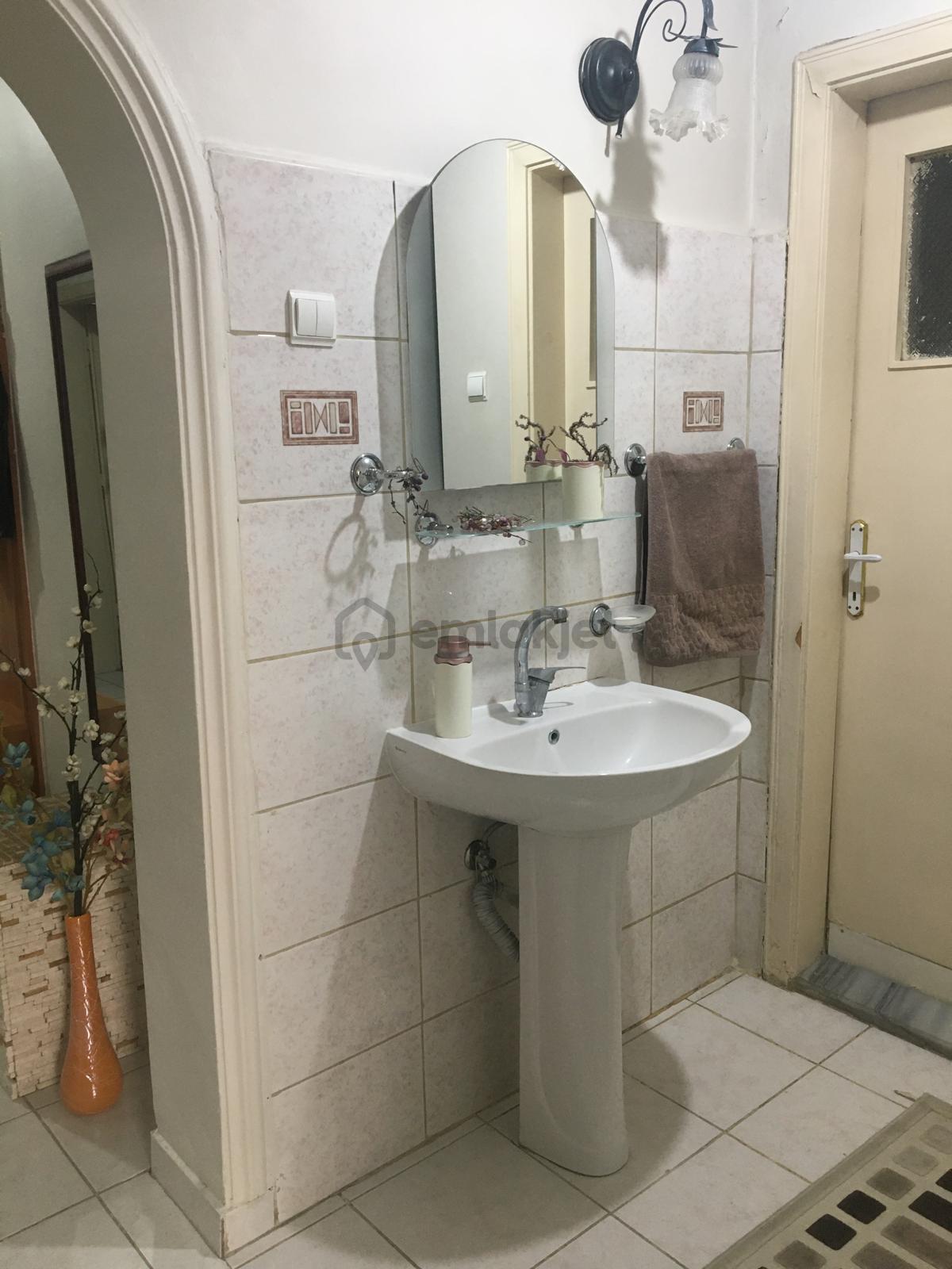 İhsaniye De Bakımlı 4+1 Arakat Daire - 7