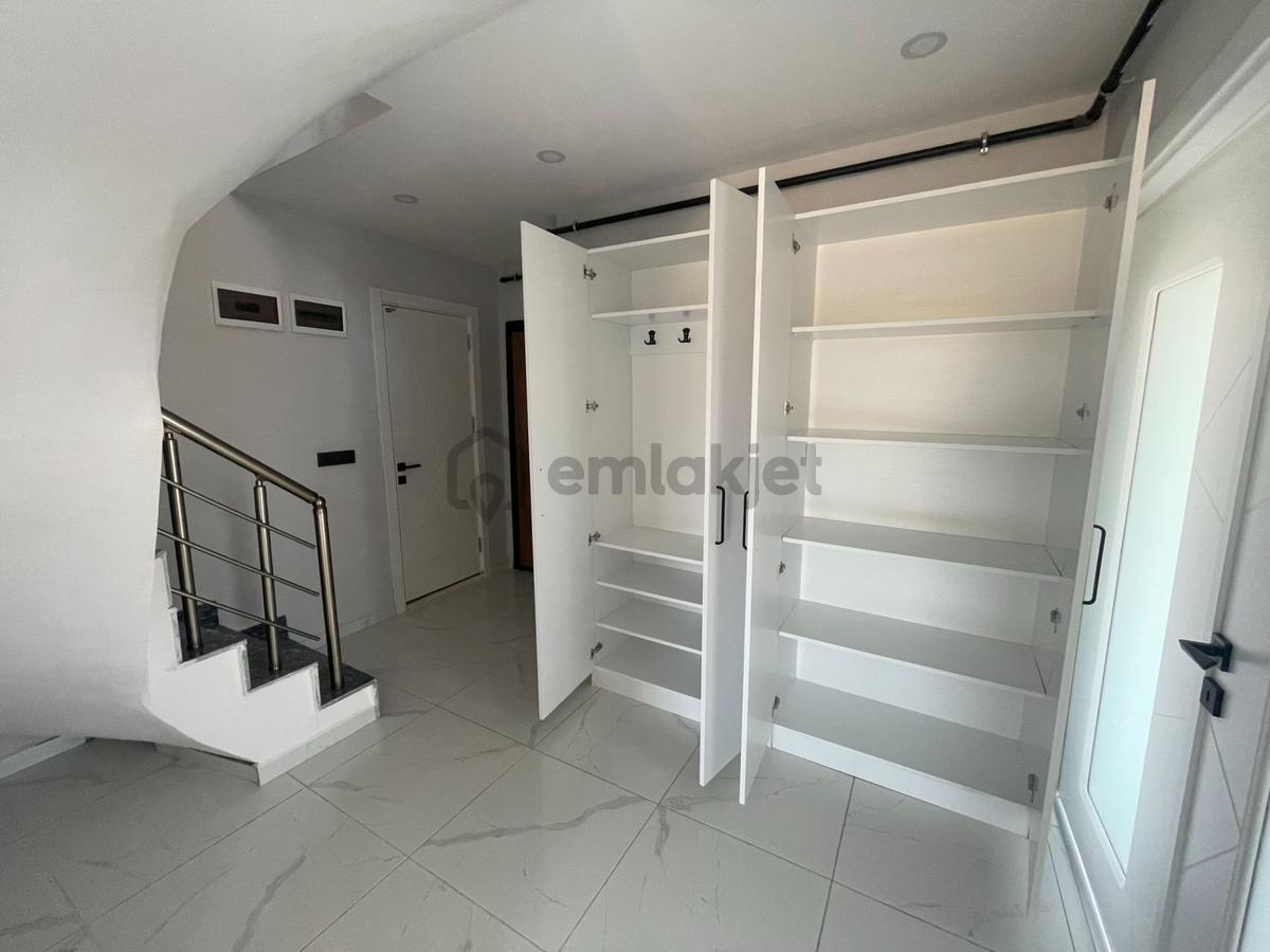 2 Bloklu Site İçerisinde Sıfır 4.5+1 Dubleks Daire - 6