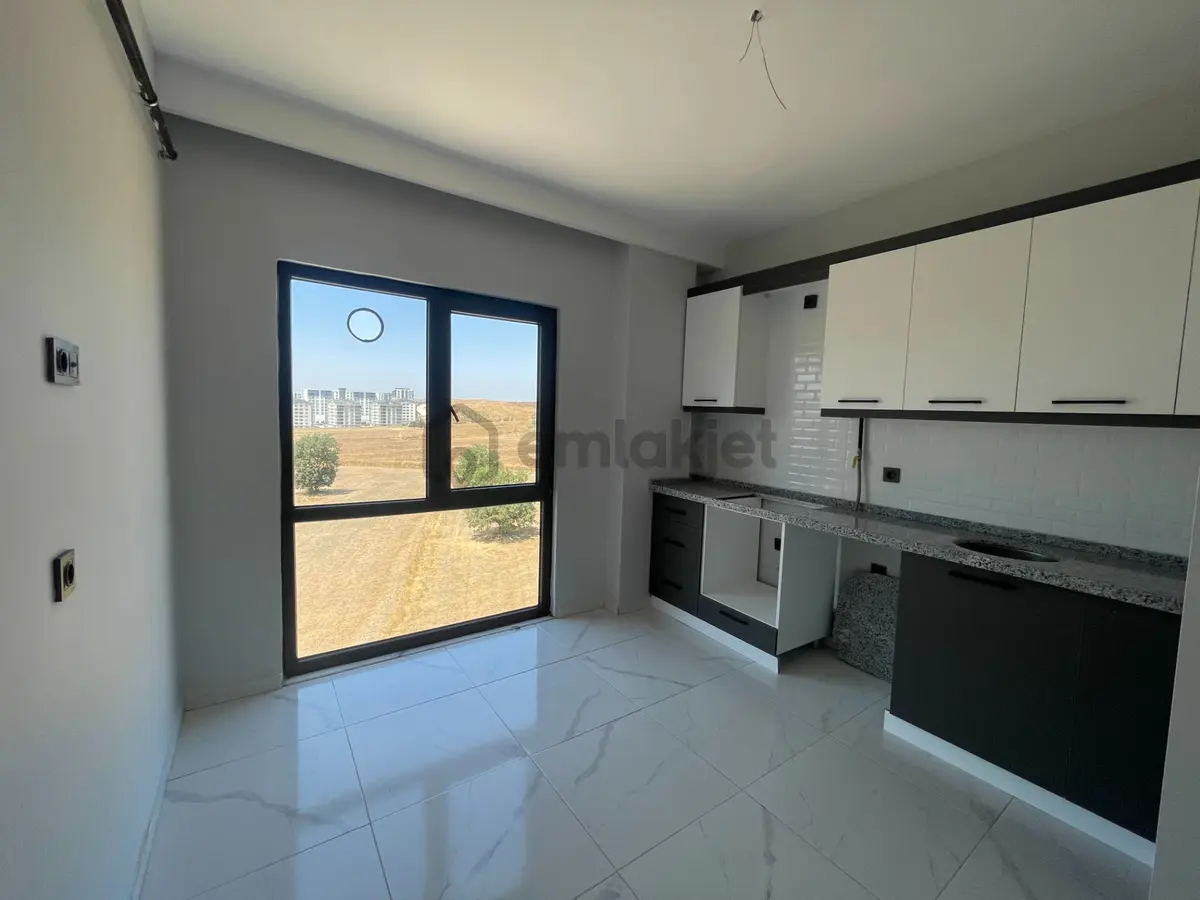 2 Bloklu Site İçerisinde Sıfır 4.5+1 Dubleks Daire - 12