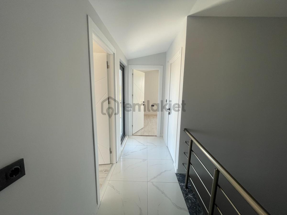 2 Bloklu Site İçerisinde Sıfır 4.5+1 Dubleks Daire - 30