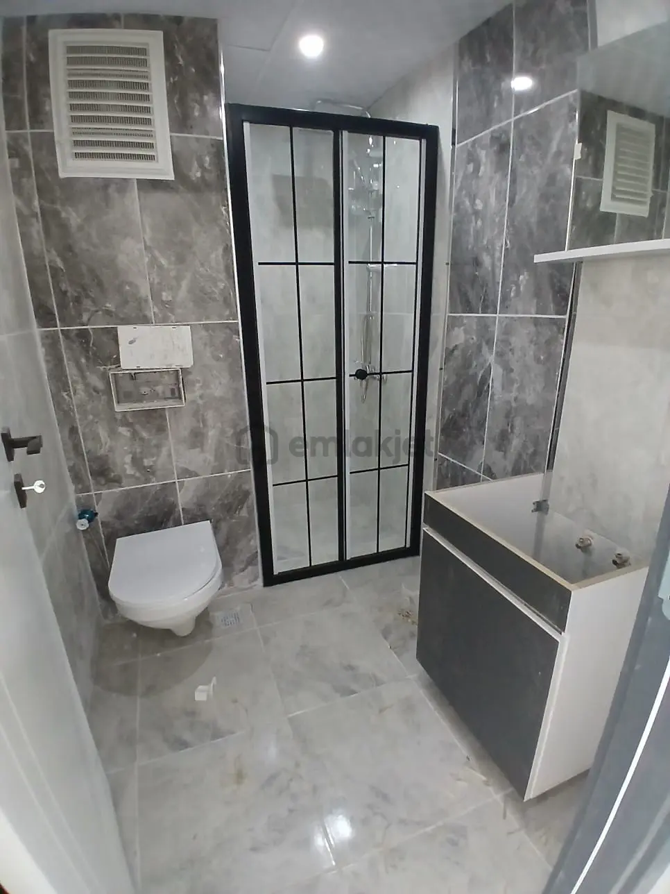 Çamlıca Mahallesinde Satılık Ultra Lüks 2+1 Daire - 12