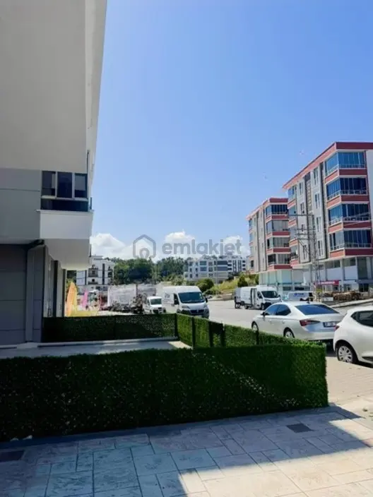 Kurumsala Uygun Geniş Depolu Dükkan - 28
