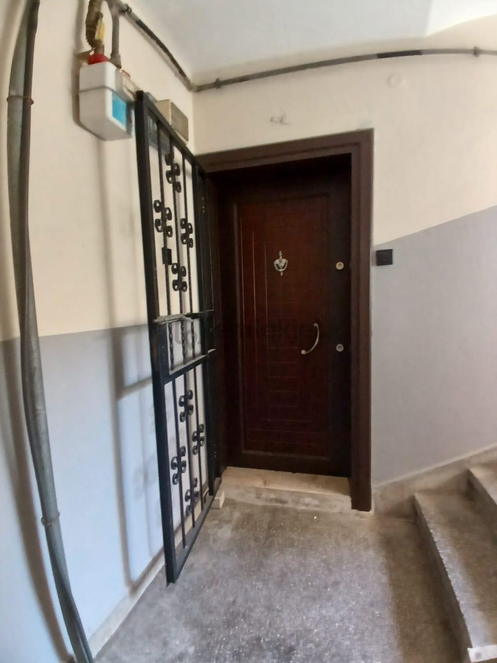 Nalbantoğlunda Arakat Bakımlı Satılık Daire - 8