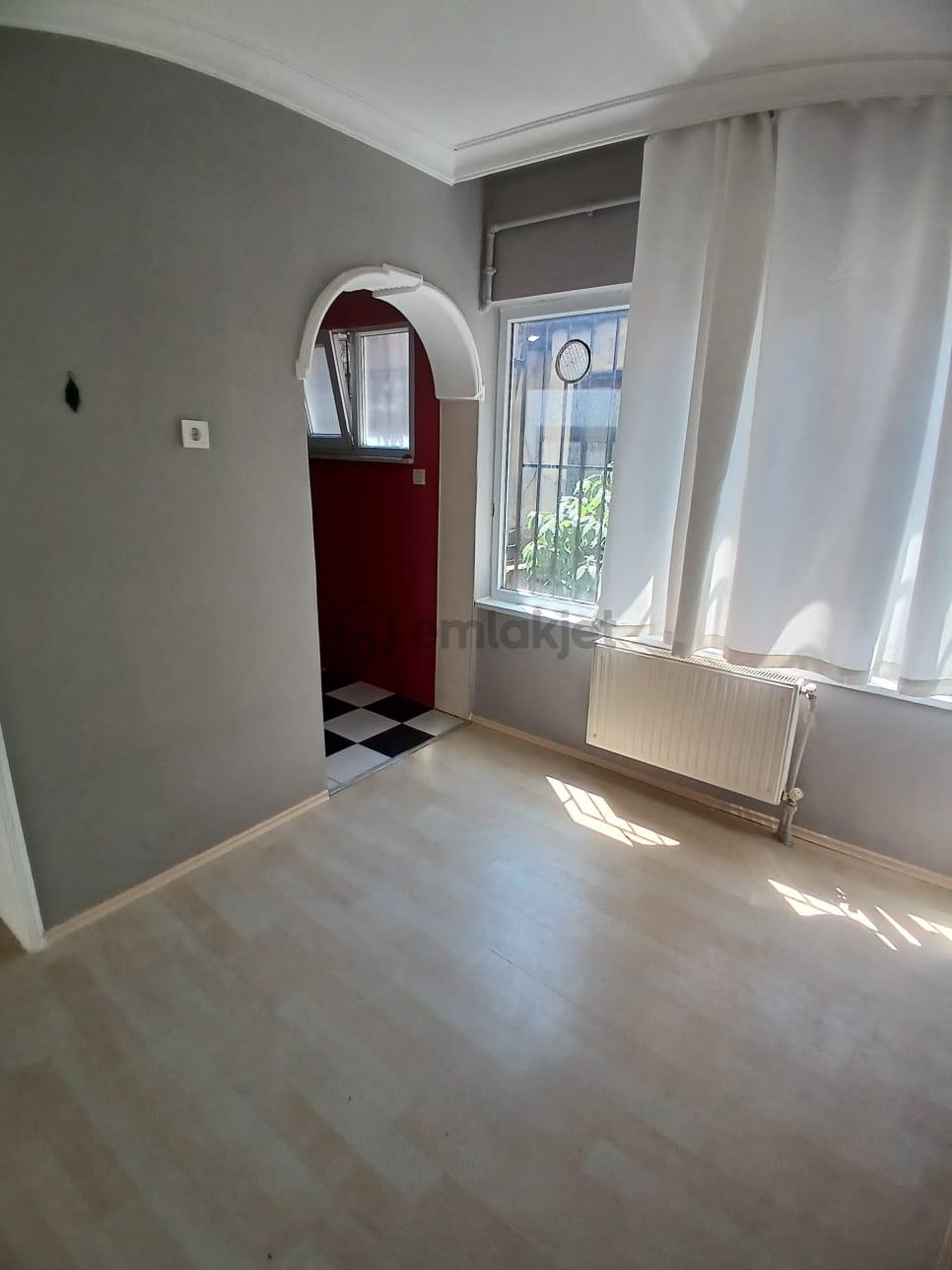 Nalbantoğlunda Arakat Bakımlı Satılık Daire - 10