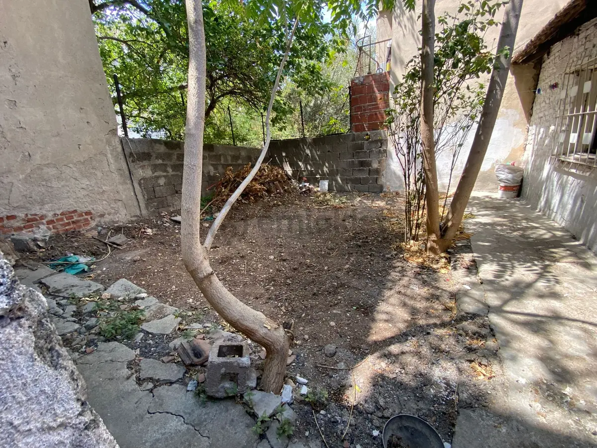 Acill Konak Ulubatlı Mah.de 120m2 Arsa İçerisinde Tek Katlı Çatılı Müstakil Ev - 12