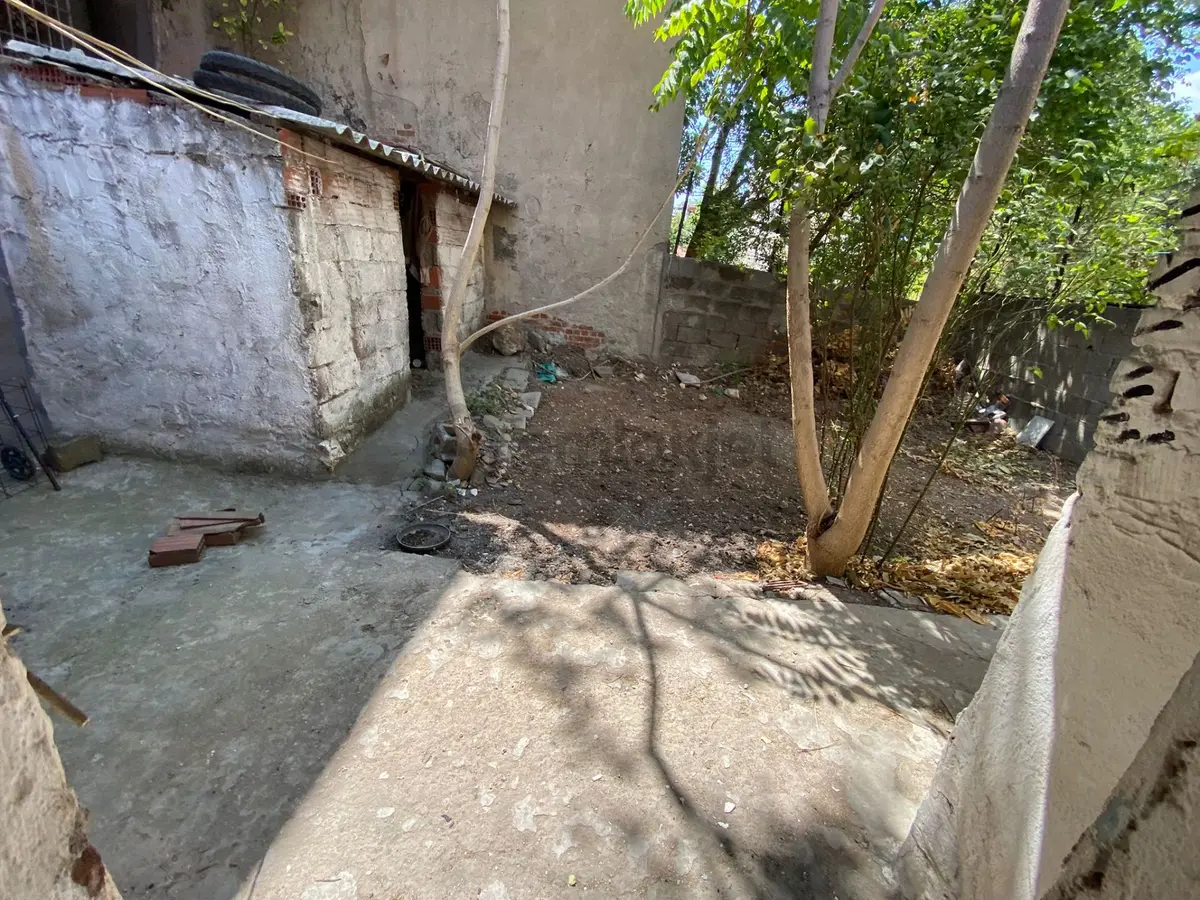 Acill Konak Ulubatlı Mah.de 120m2 Arsa İçerisinde Tek Katlı Çatılı Müstakil Ev - 11