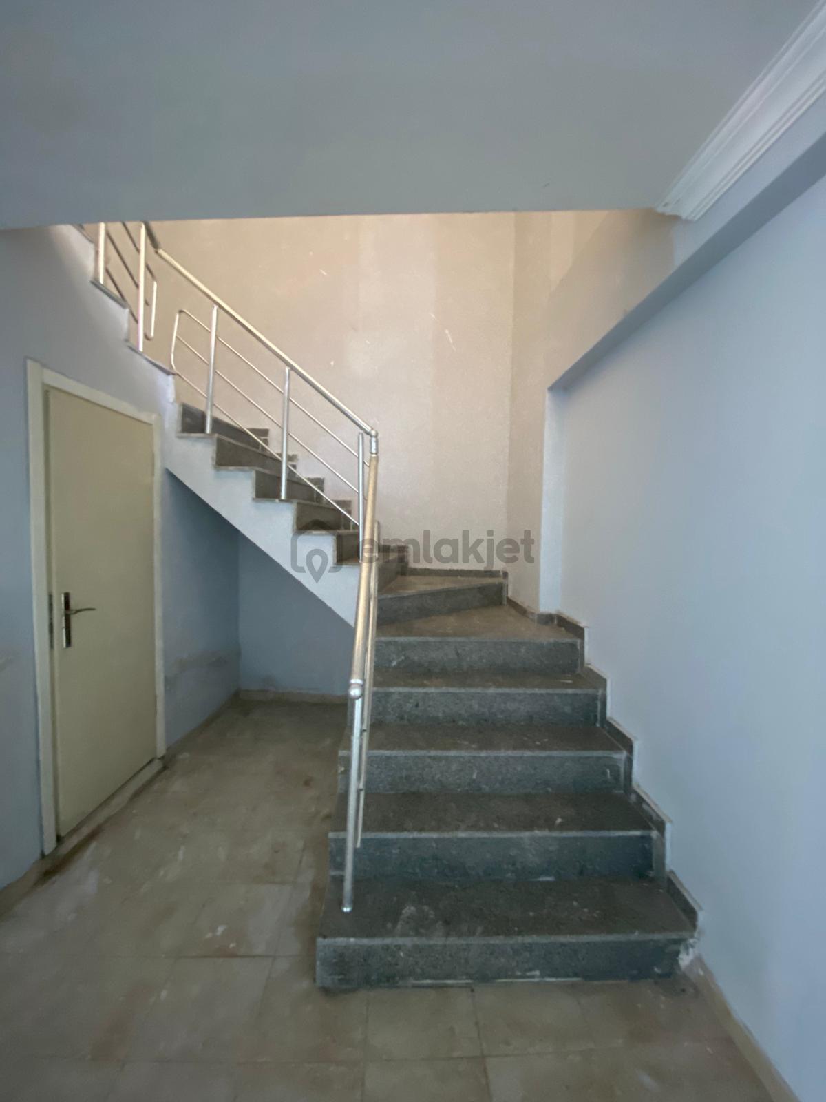 Trabzon Arsin'de Kiralık Dükkan - 16