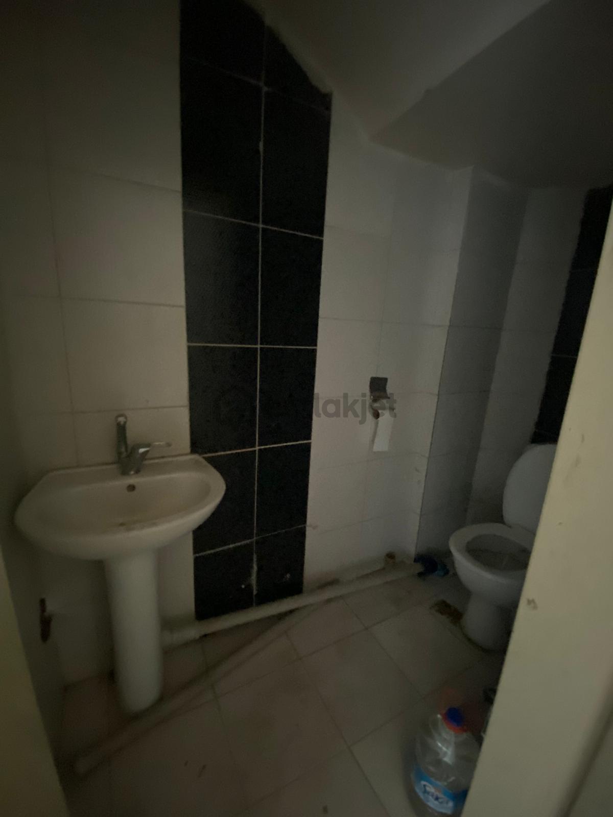 Trabzon Arsin'de Kiralık Dükkan - 4