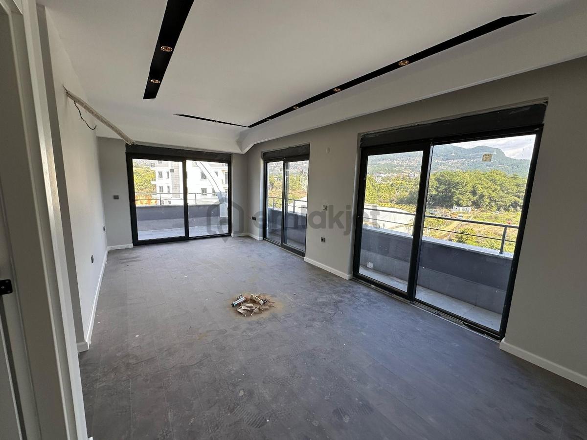 Baha'dan Alanya Da Doğa Manzaralı Lüks 4+1 Daire - 27