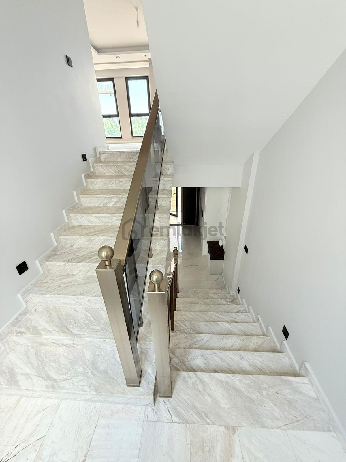 S-198 Karabayır Satılık Sıfır 4+1 Triblex Villa - 20