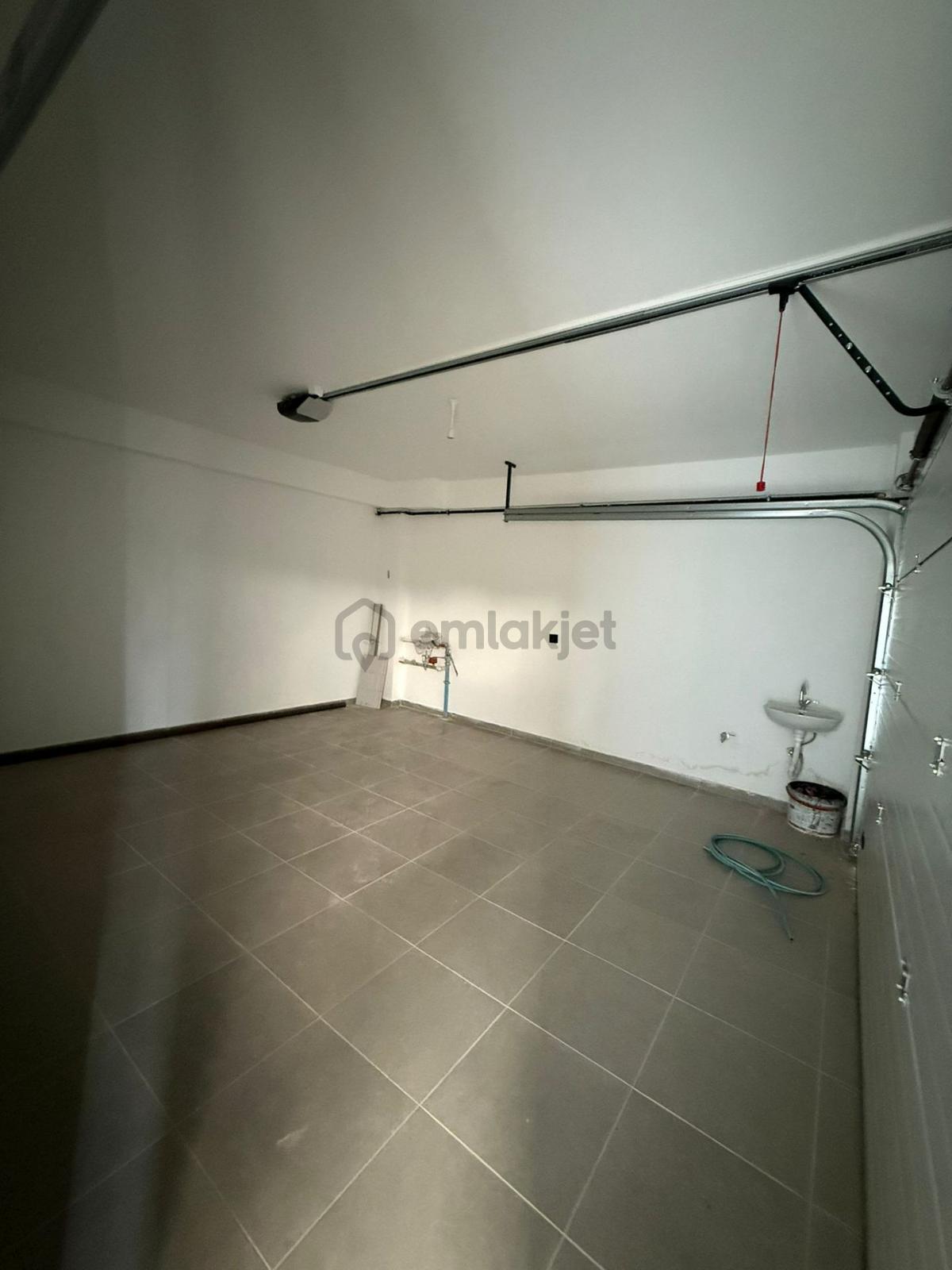 S-198 Karabayır Satılık Sıfır 4+1 Triblex Villa - 28