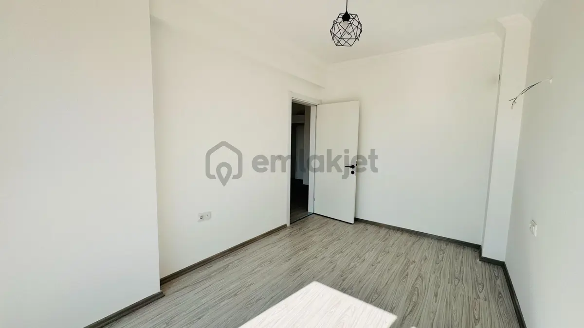 Doğa İçerisinde Kompleks Sitede Satılık 1+1 - 15