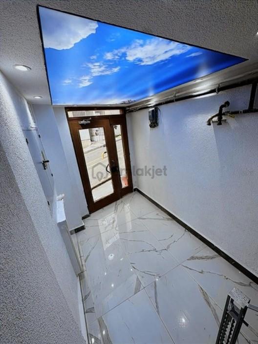 Hürriyetcemilbengücaddesinde Metro Dibinde32binkiracısatılık1+1 - 26