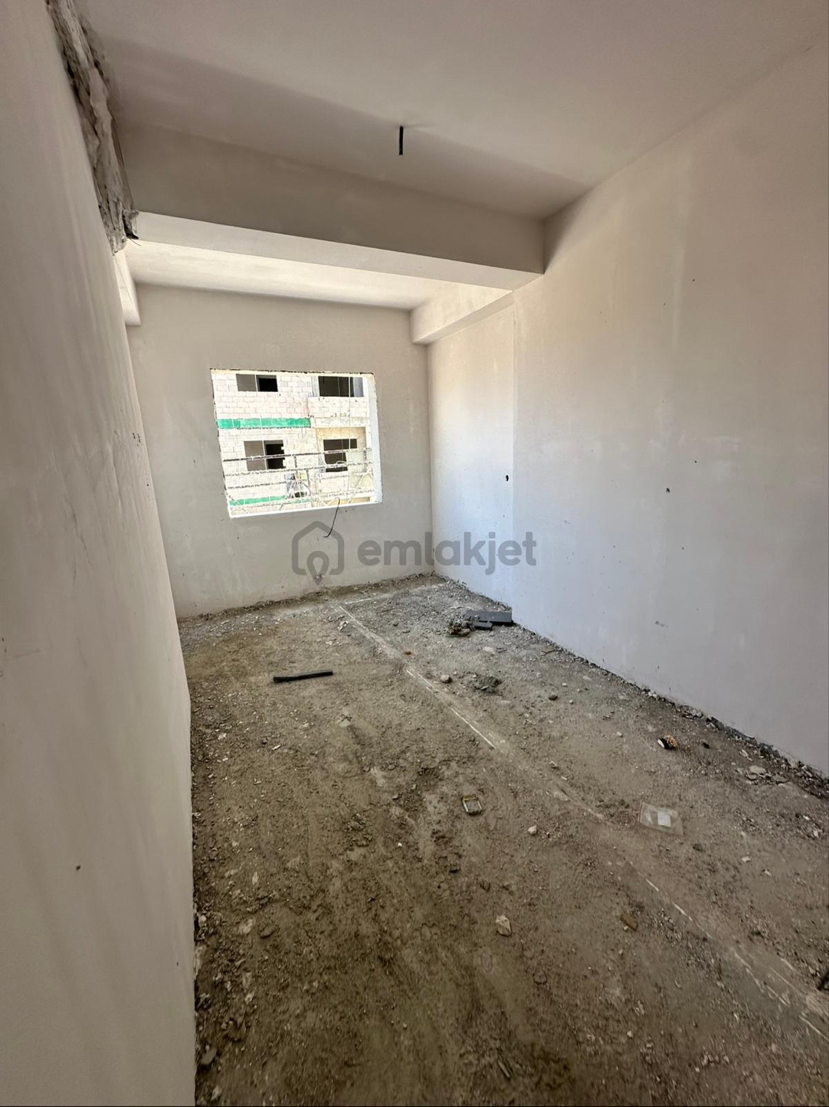 Yeni Devlet Hastanesi Karşısın Geniş Oturumlu - 12
