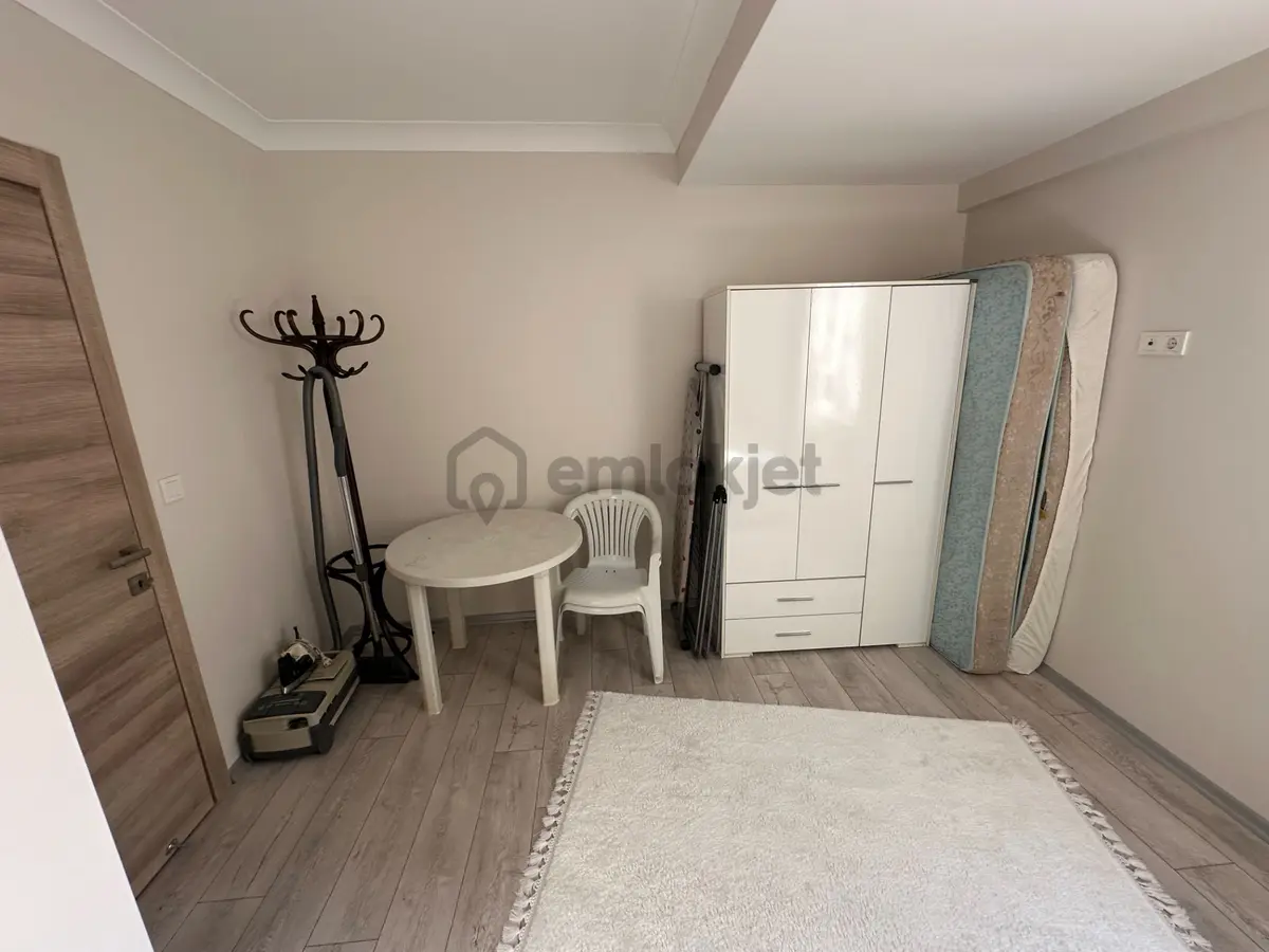 Sunullah Mah.de Arakat Full Eşyalı Doğalgazlı 1+1 Geniş Daire - 35