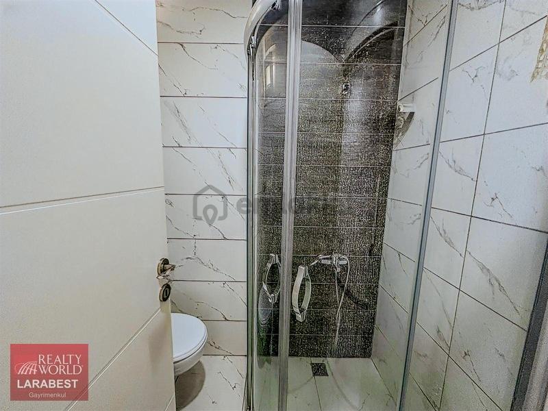 Şehir Merkezinde Havuzlu 1+1 Lüks Daire - 21