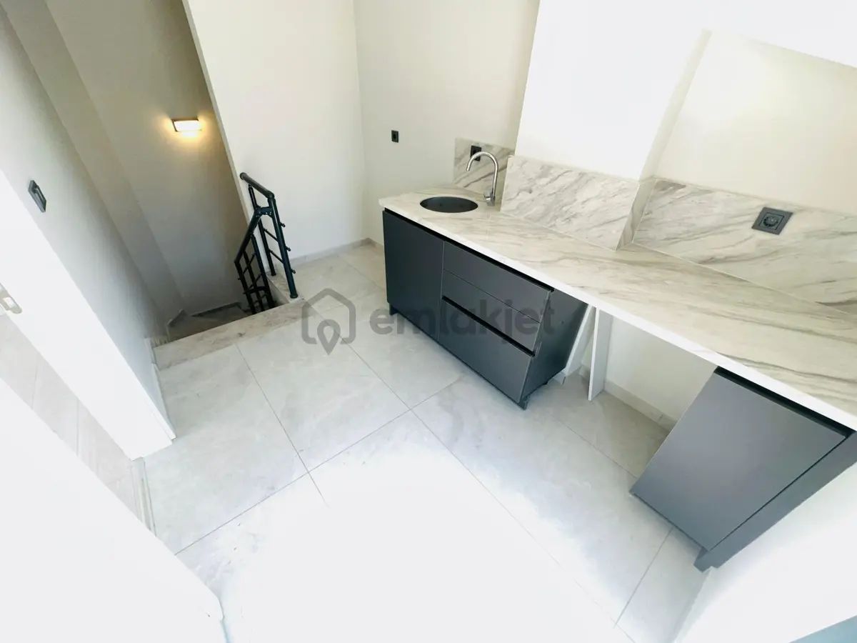 Akçay Yenimahalle De 3+1 Satılık Villa - 12