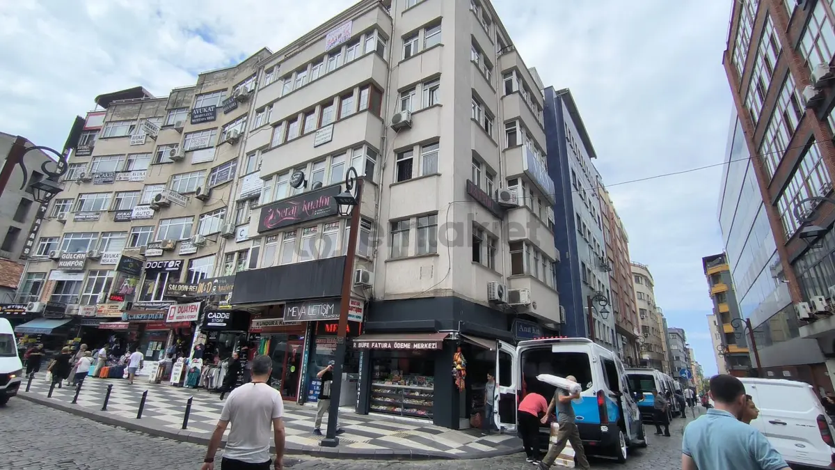 Trabzon Uzun Sokakta Satılık Ofis - 7