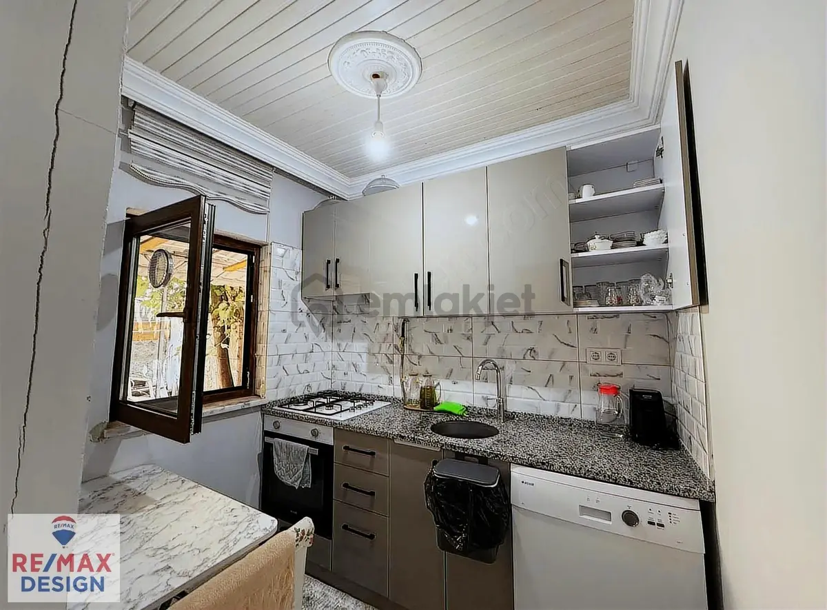 Remax Design Den Hacıoğlunda Masrafsız Satılık Müstakil Ev - 5