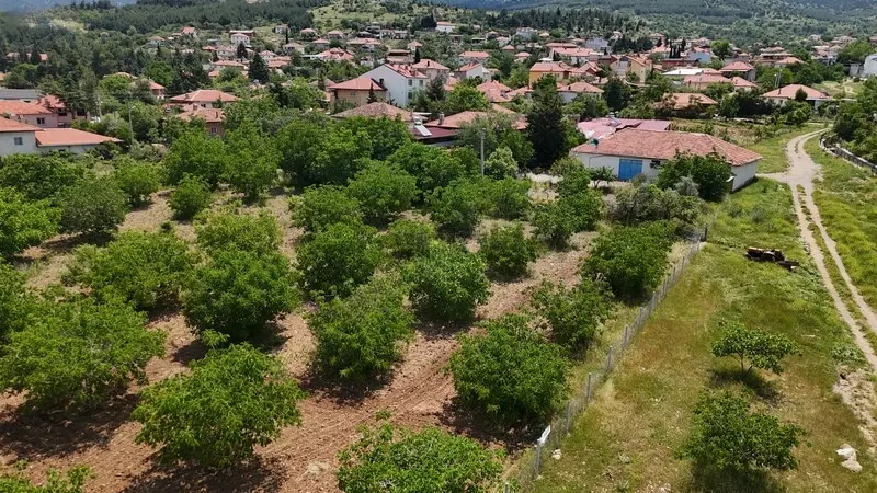 Baklan Merkezde Satılık 6 Dairelik 800 M2 Arsa - 5