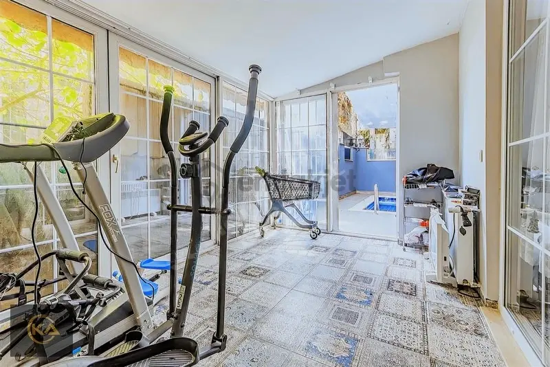 Barınaklarda Muhteşem Lokasyonda Müstakil Satılık Triplex Villa - 9