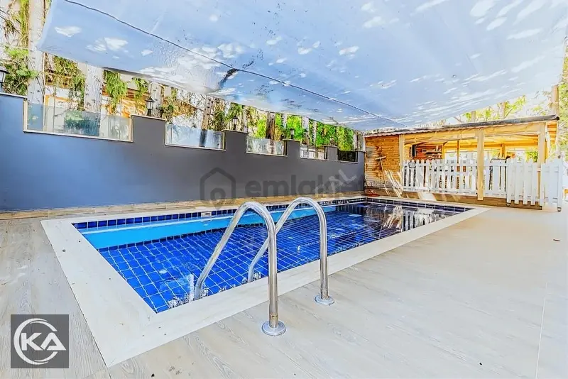 Barınaklarda Muhteşem Lokasyonda Müstakil Satılık Triplex Villa