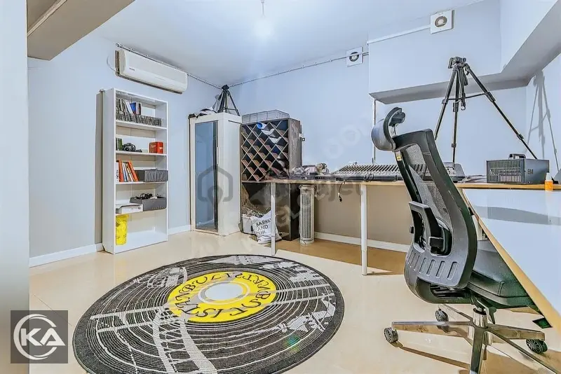 Barınaklarda Muhteşem Lokasyonda Müstakil Satılık Triplex Villa - 25