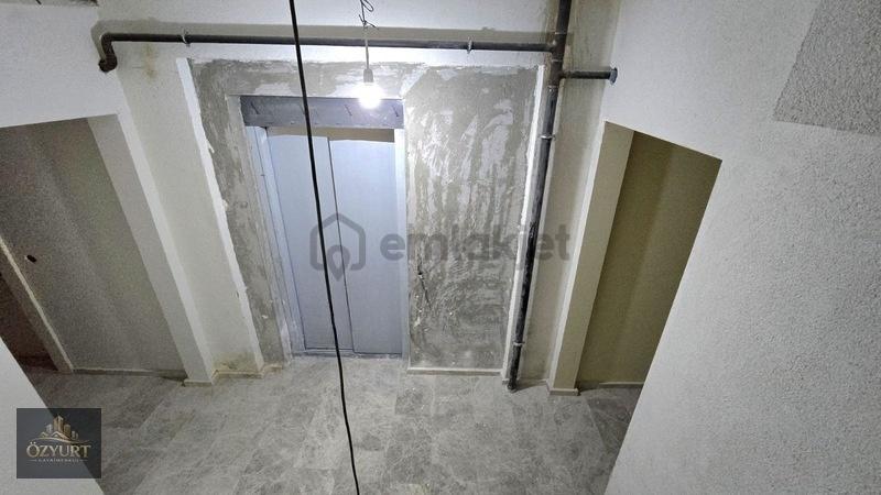 Metroya Yakın Asansörlü Sıfır 3+1 Dublex Daire - 32