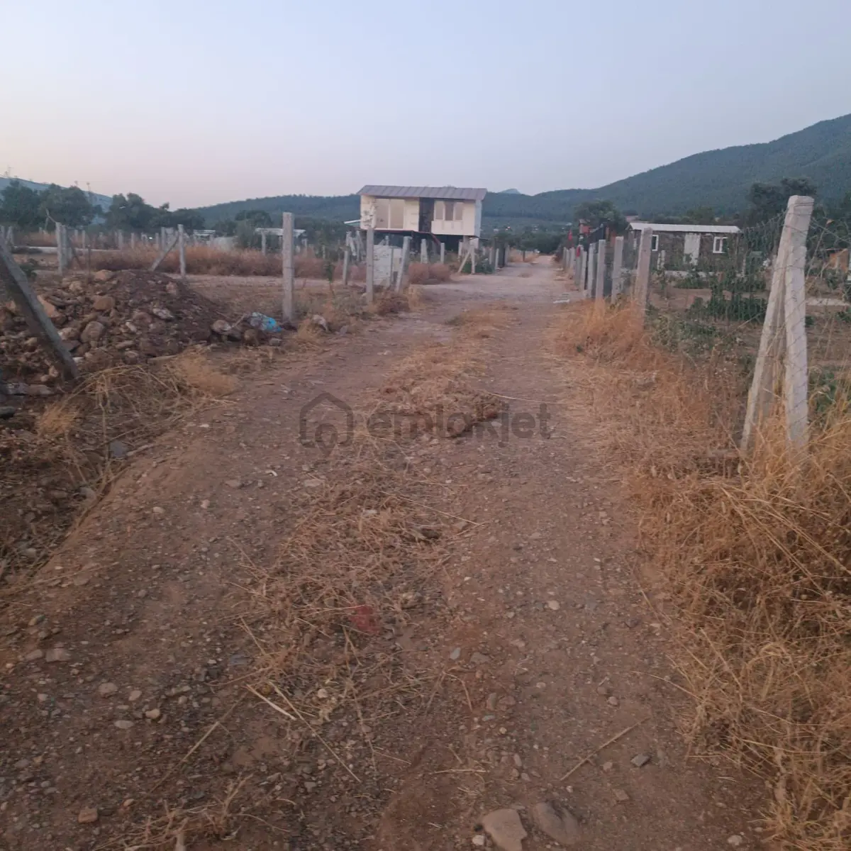 Karaot Köyünde 205’m2 3 Adet Tarla - 7