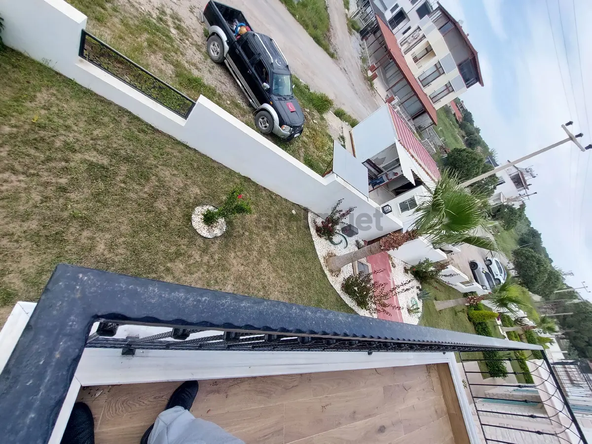 Denize 200m 2+1villa Tarzında Çift Havuzlu - 15