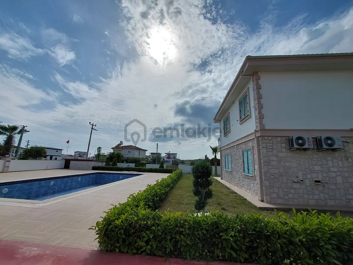 Denize 200m 2+1villa Tarzında Çift Havuzlu - 24