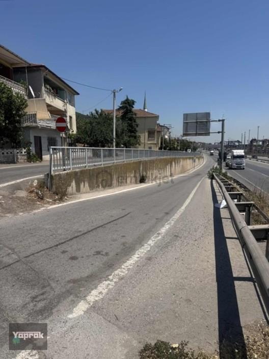 Körfez Kirazlıyalı'da Anayola Cephe Ticari Arsa - 8