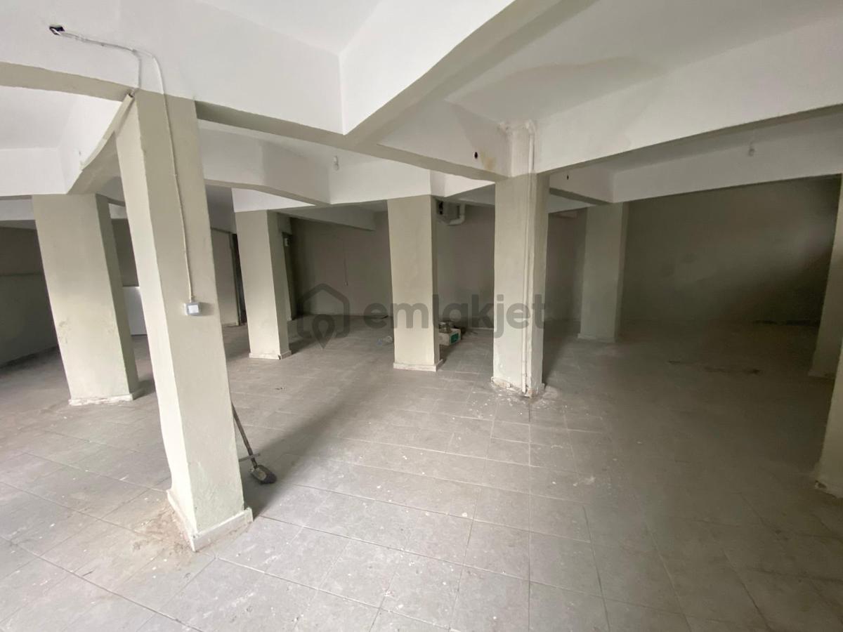 Trabzonda Kiralık Dükkan (150 M2) - 4