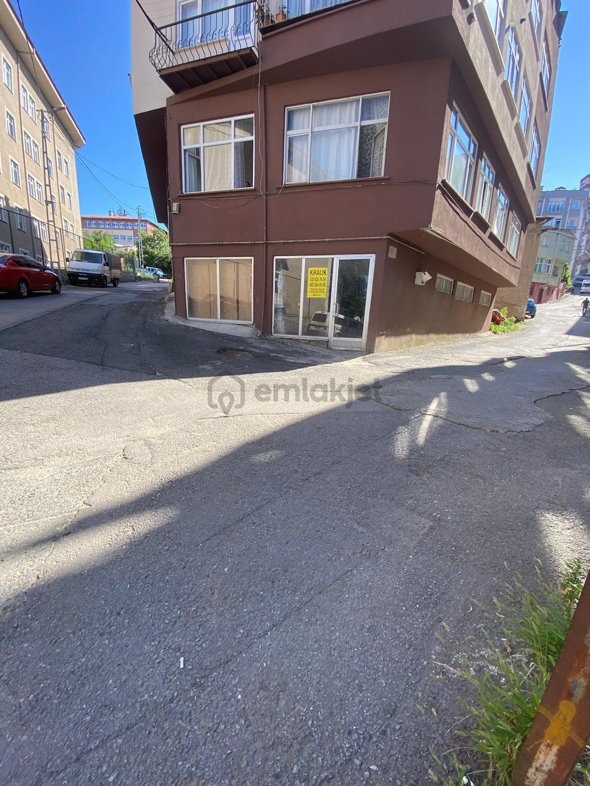 Trabzonda Kiralık Dükkan (150 M2) - 24