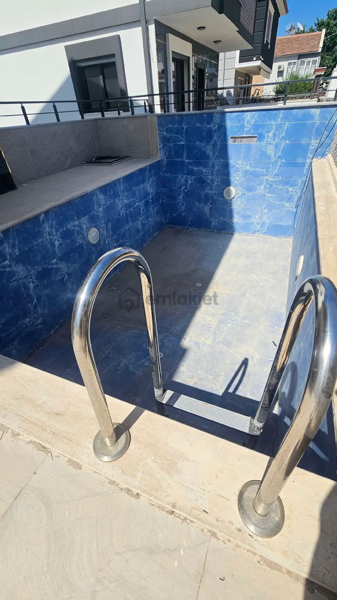 Didim'de Denize 200 Metre Mesafede Sıfır 4+1 Villa - 2