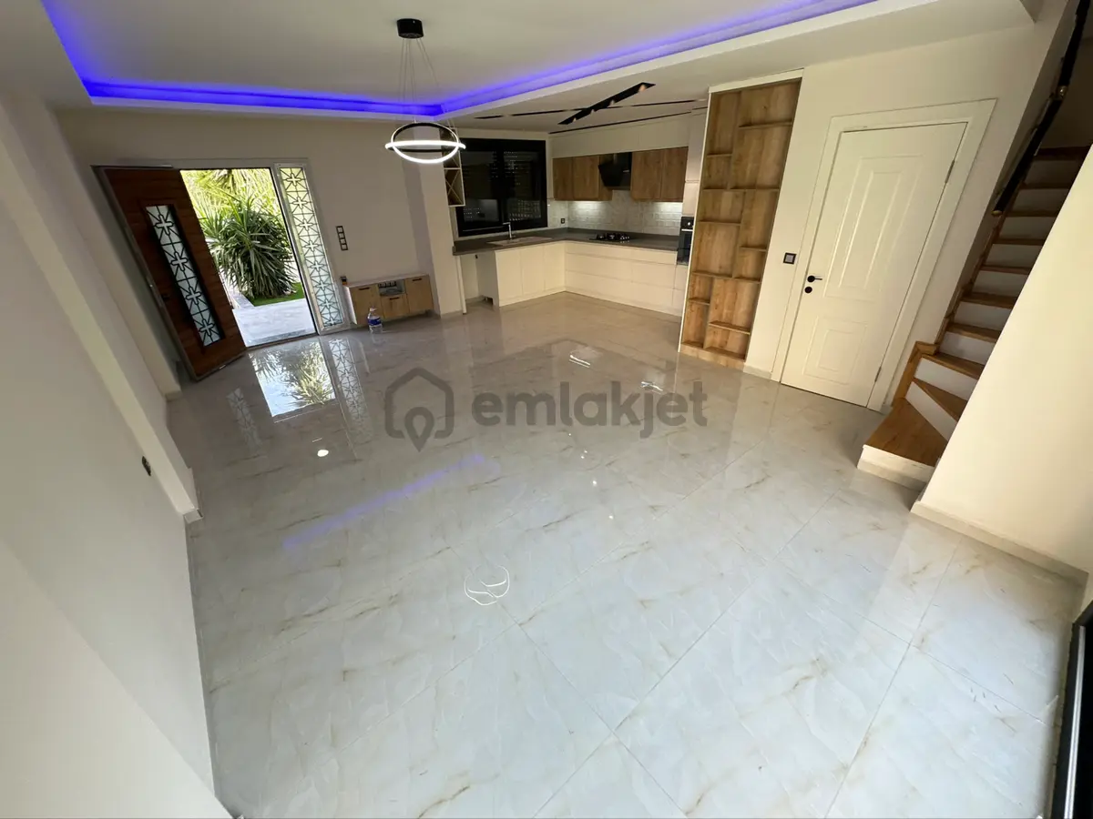 Seferihisar Doğanbey De Satılık 3+1 Villa Denize 150 Metre - 14