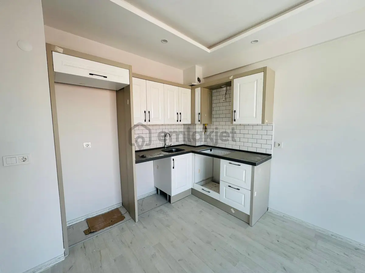 Muradiye Mahallesinde Sıfır 2+1 Ara Kat Daire Fırsatı