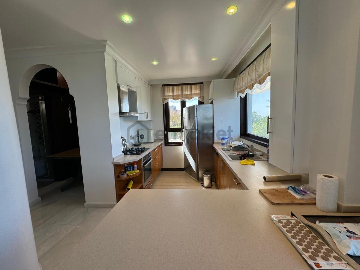 Alandere Mahallesinde Denize Sıfır 4+1 Villa - 13